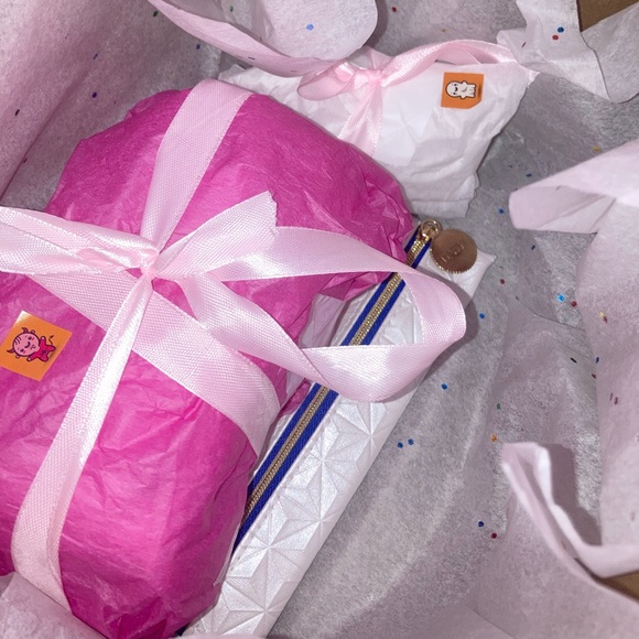 Meet your Posher, Dorii - Picture 2 of 3